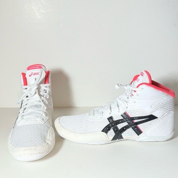 Asics Other - Wrestling shoes ASICS Matflex 6- White